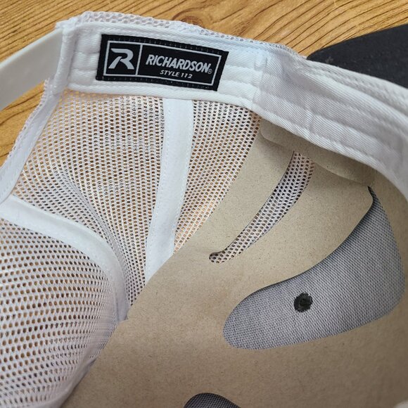 Garmin Adjustable snapback hat (NEW) - Picture 4 of 4